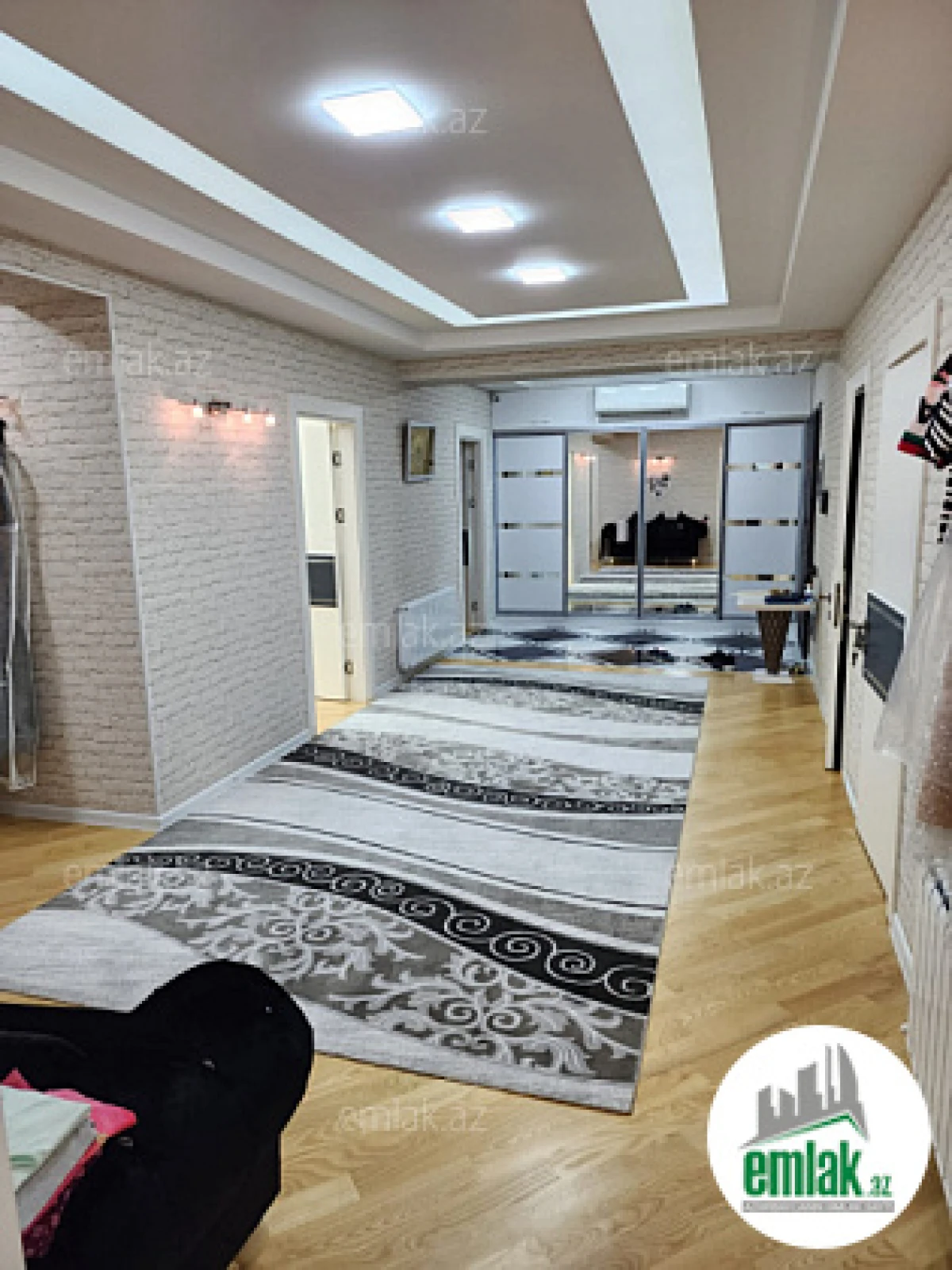Satılır 5 otaqlı yeni tikili 230 m²