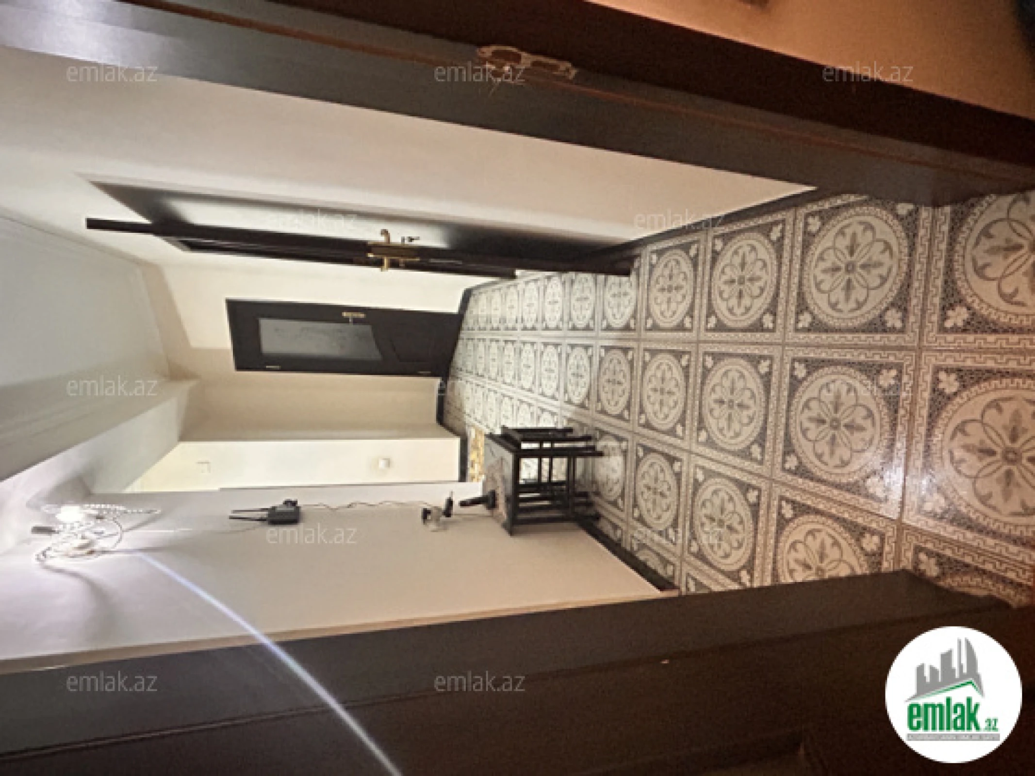 Satılır 2 otaqlı yeni tikili 103 m²