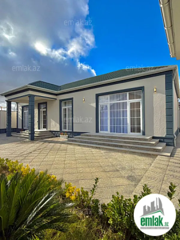 Satılır 4 otaqlı mənzil 180 m²