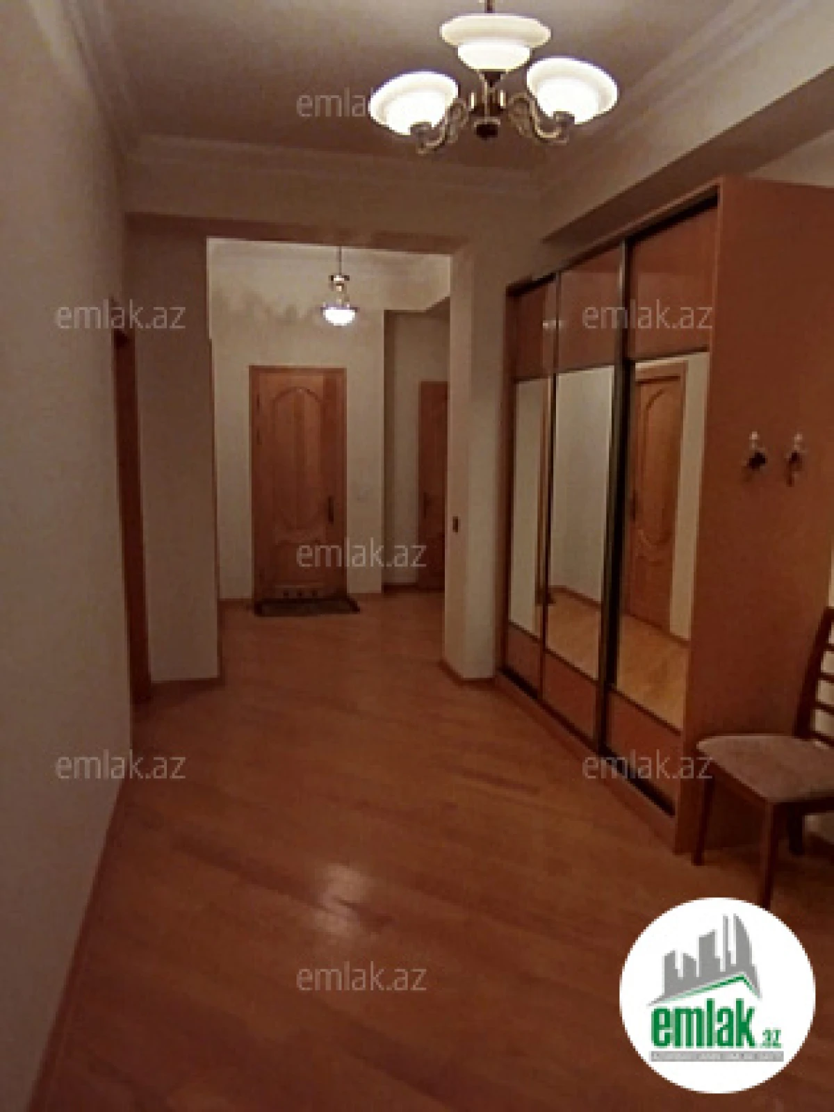 Satılır 3 otaqlı yeni tikili 150 m²