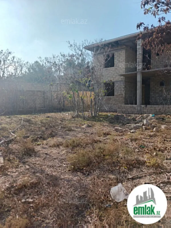 Satılır 6 otaqlı mənzil 200 m²