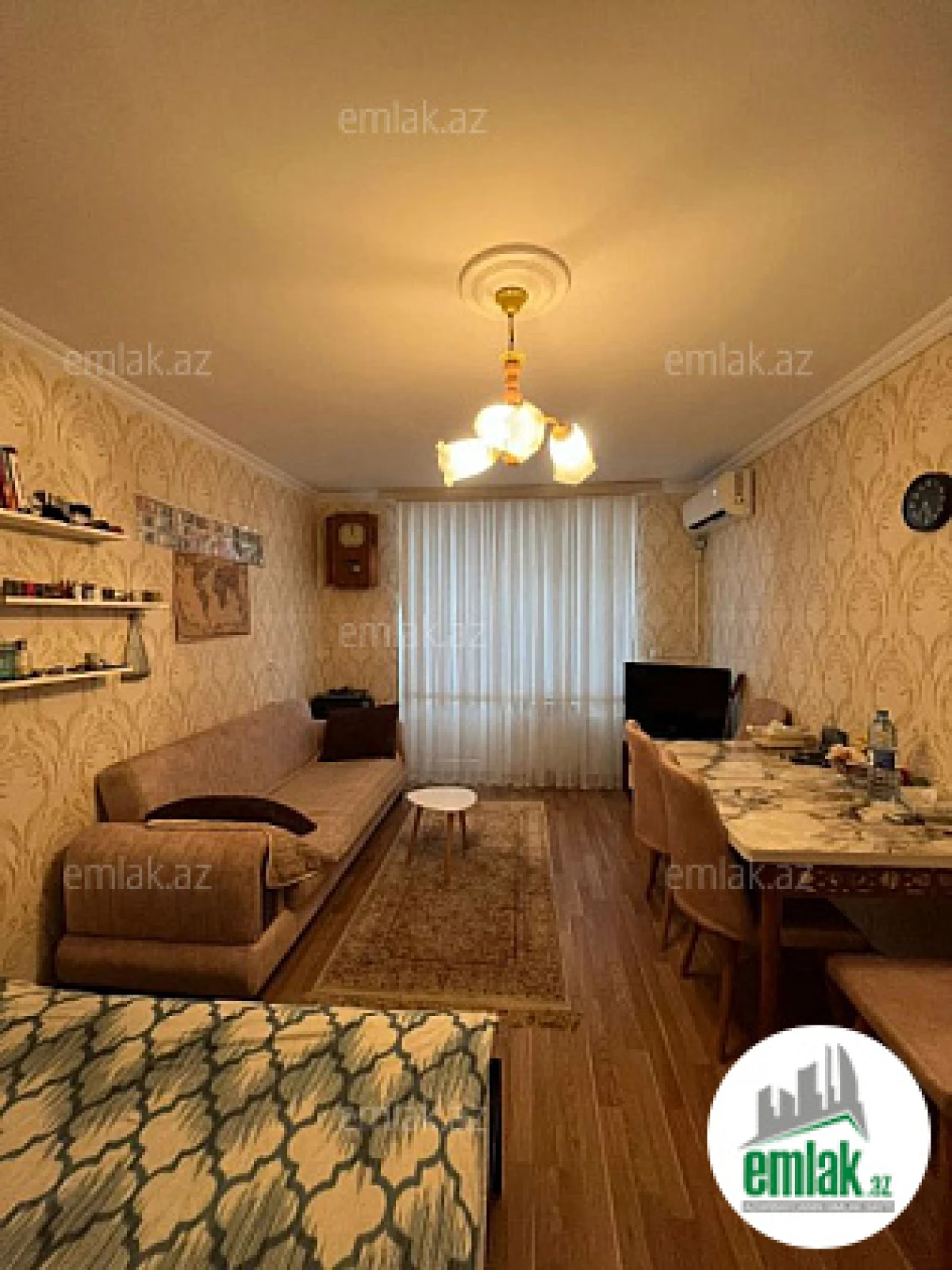 Satılır 1 otaqlı köhnə tikili 35 m²