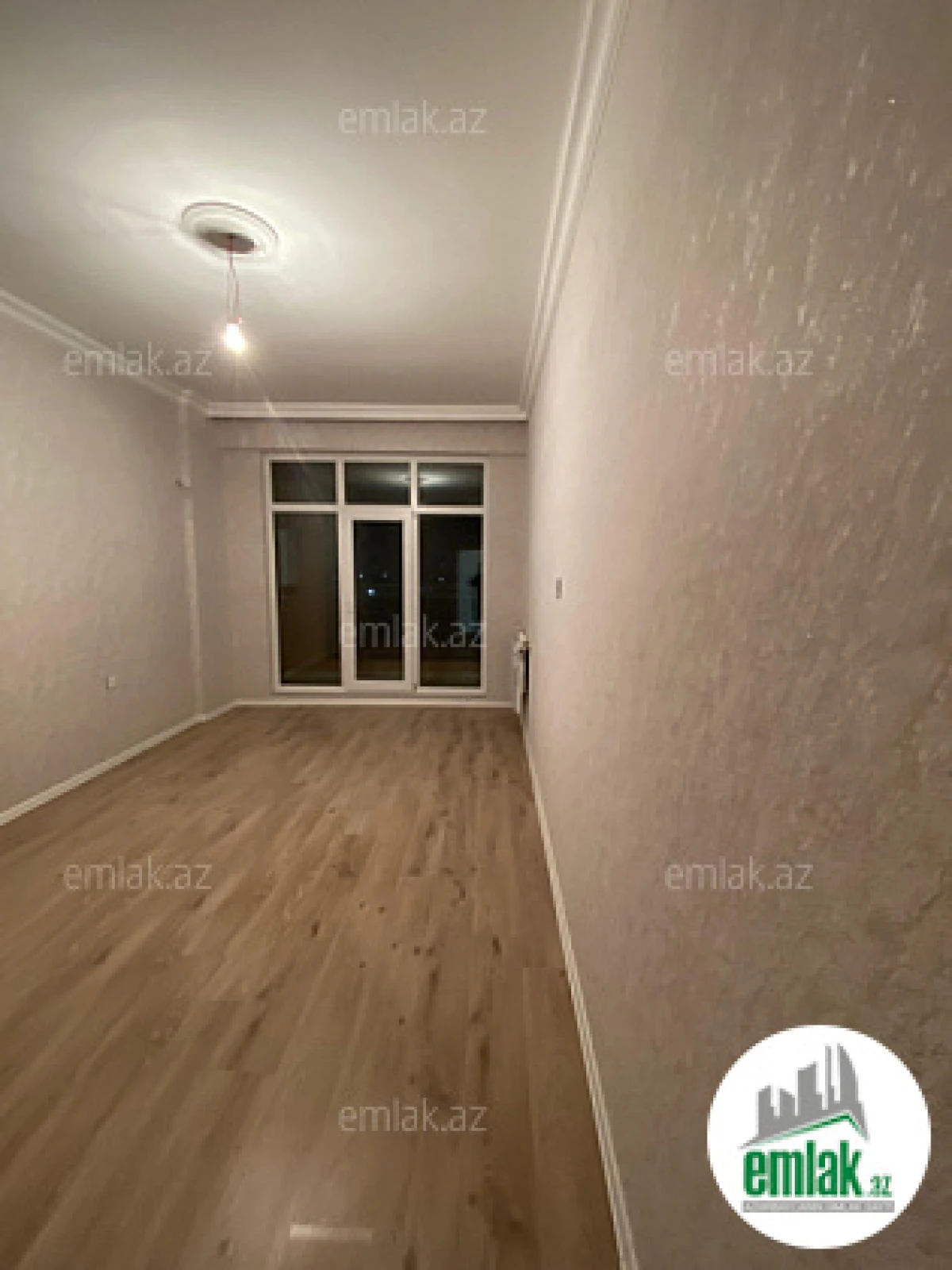 Satılır 2 otaqlı yeni tikili 74 m²