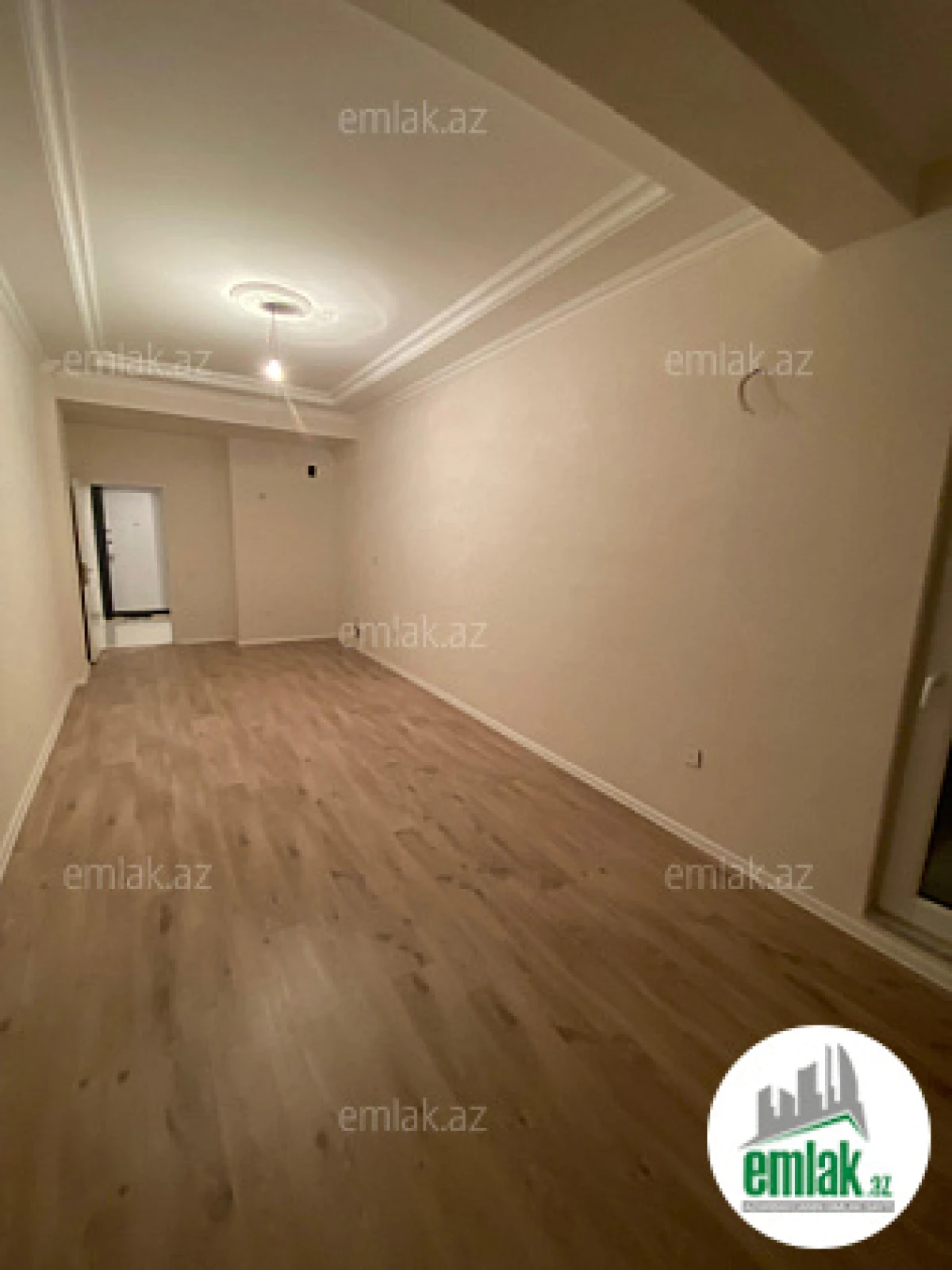 Satılır 2 otaqlı yeni tikili 74 m²