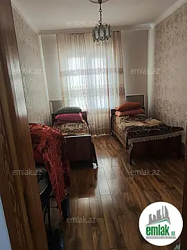 Satılır 7 otaqlı həyət evi 350 m²