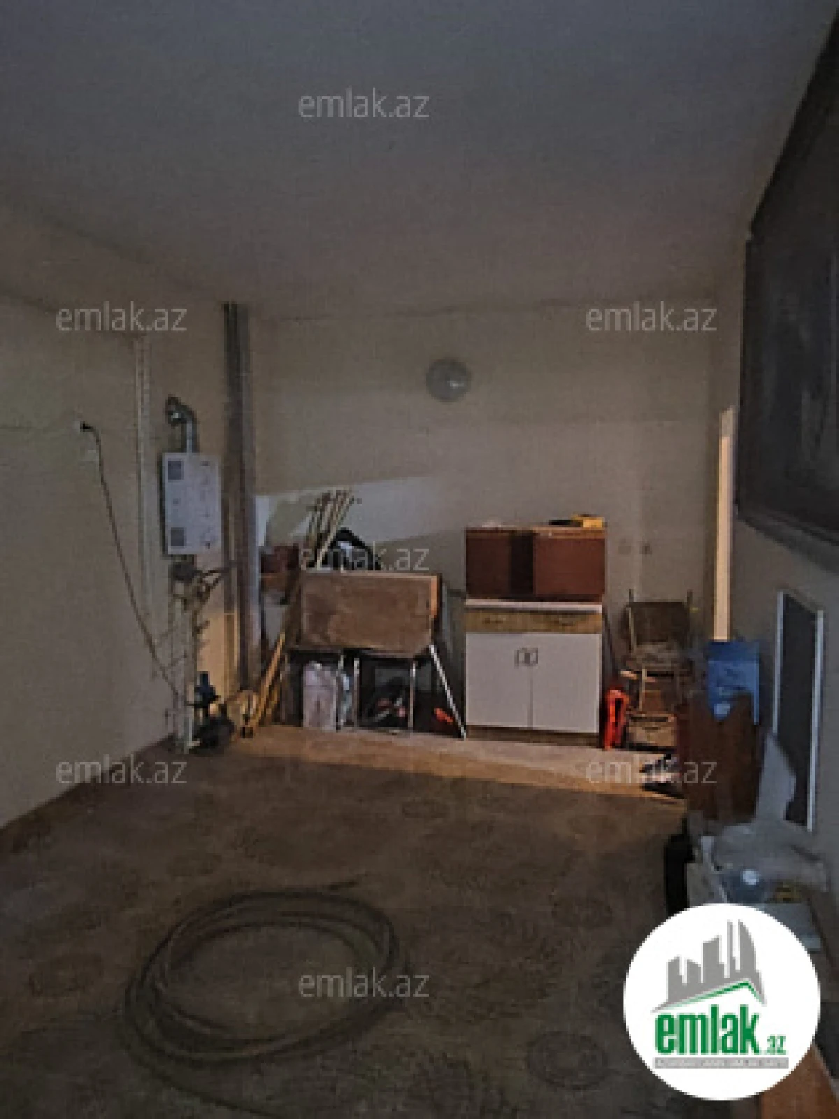 Satılır 7 otaqlı həyət evi 350 m²