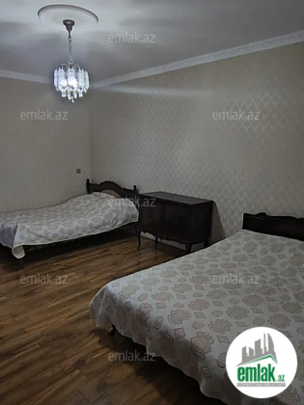 Satılır 7 otaqlı həyət evi 350 m²