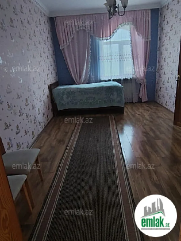 Satılır 7 otaqlı həyət evi 350 m²