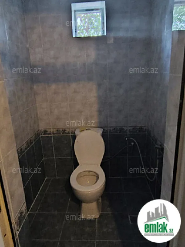 Satılır 7 otaqlı həyət evi 350 m²