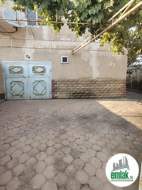 Satılır 7 otaqlı həyət evi 350 m²