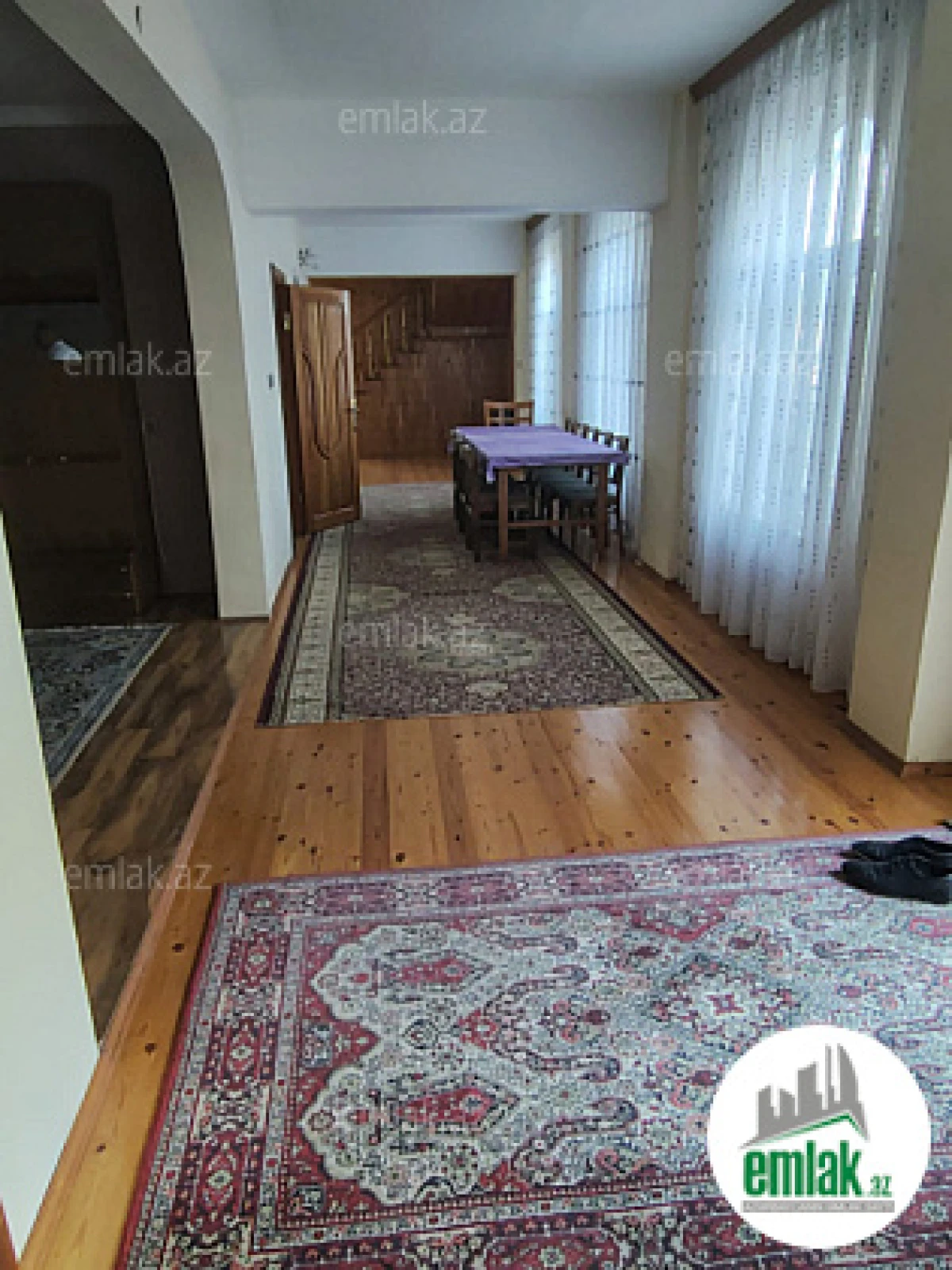 Satılır 7 otaqlı həyət evi 350 m²