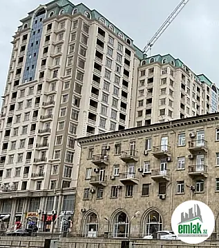 Satılır 3 otaqlı yeni tikili 110 m² — Bakı, 3-cü mikrorayon 3 otaq 110.00 m²