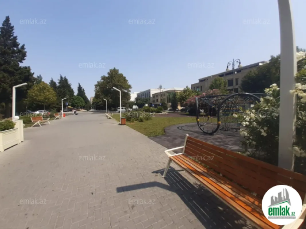 Satılır 2 otaqlı köhnə tikili 60 m²