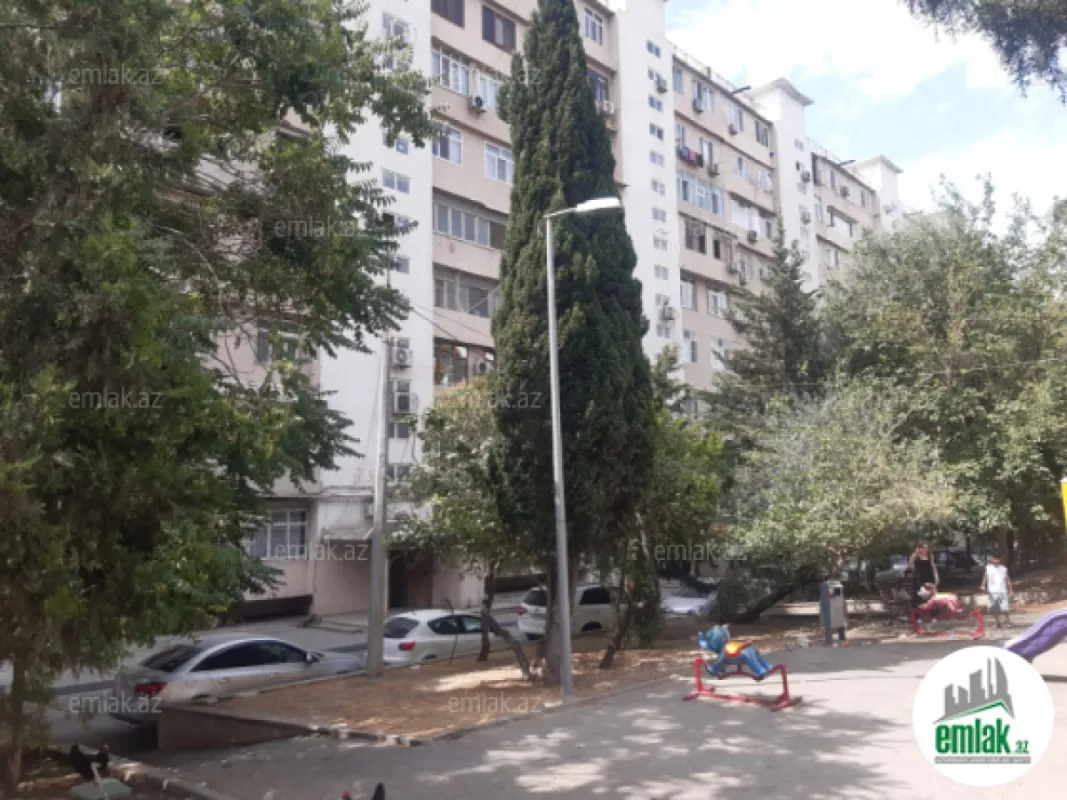 Satılır 2 otaqlı köhnə tikili 60 m²