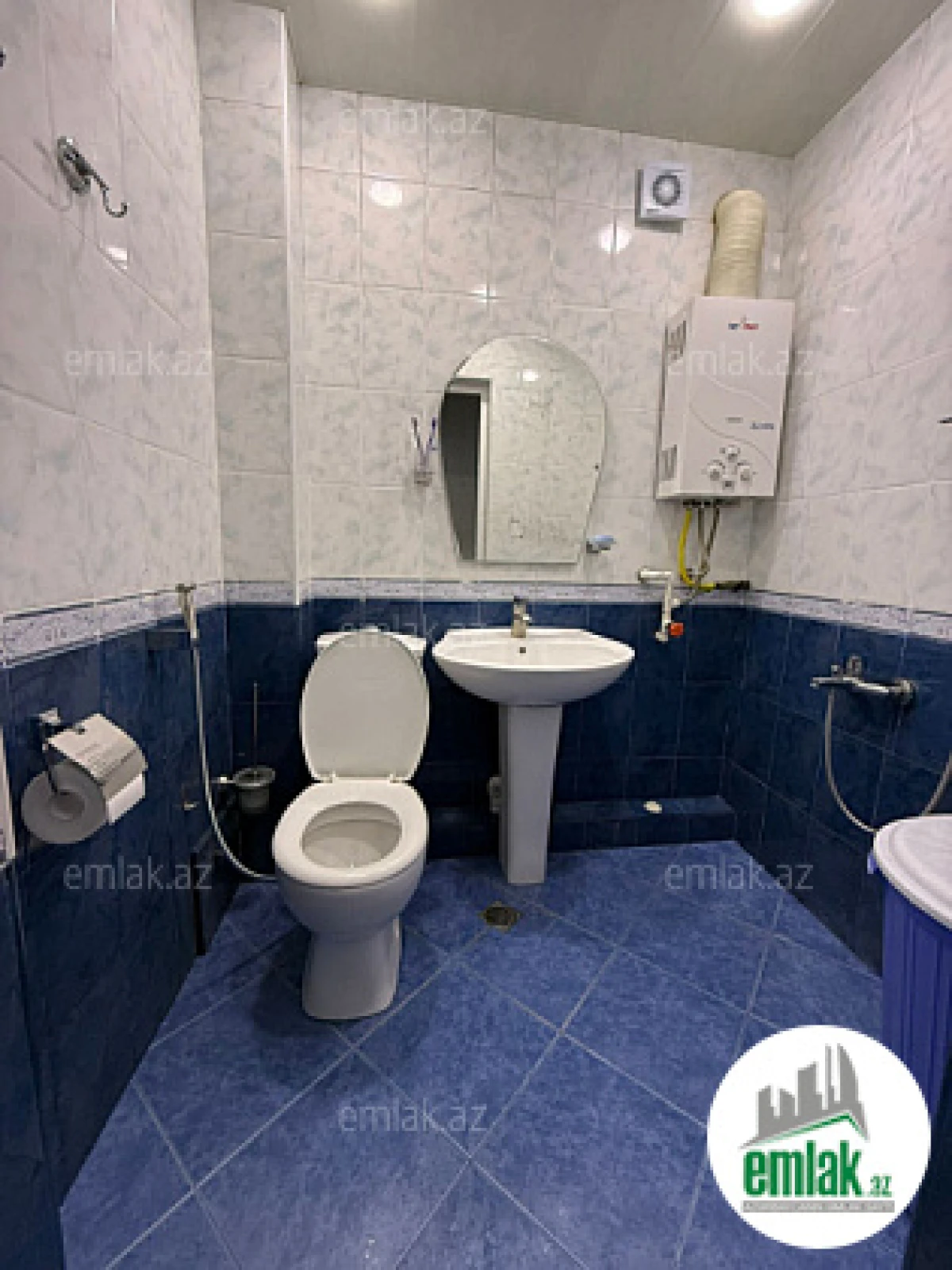 Satılır 2 otaqlı köhnə tikili 55 m²