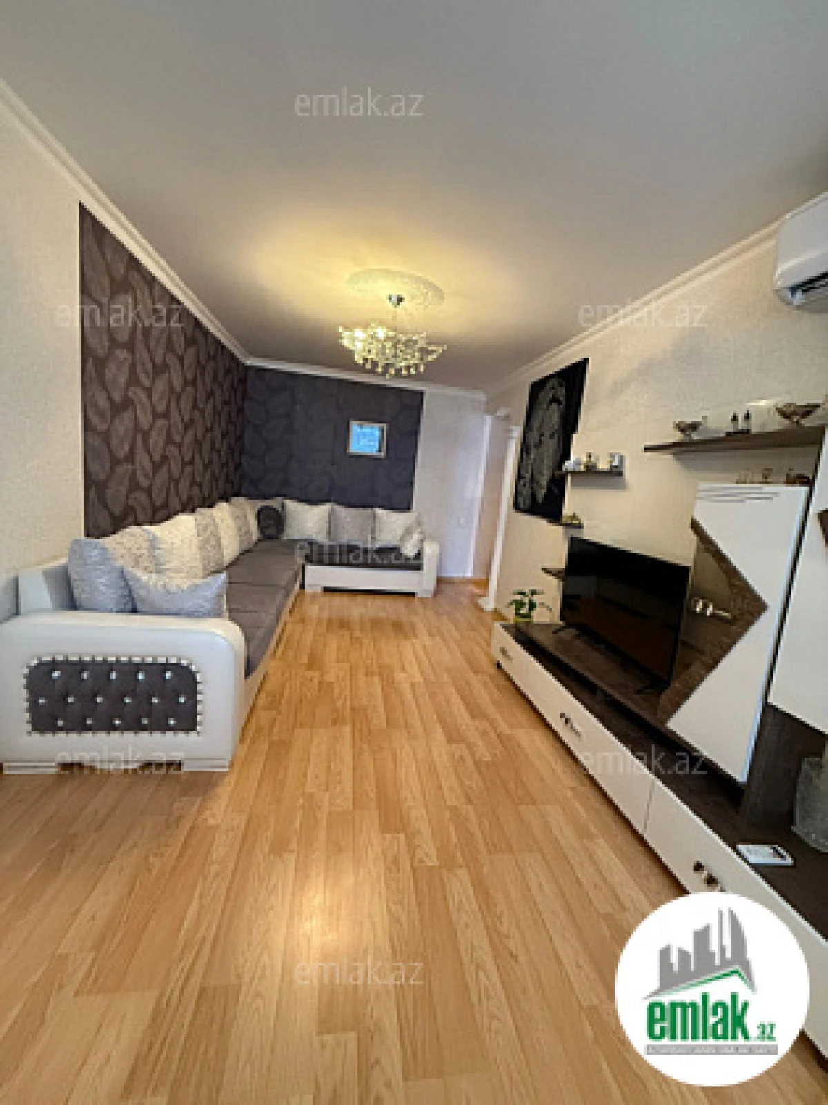 Satılır 2 otaqlı köhnə tikili 55 m²