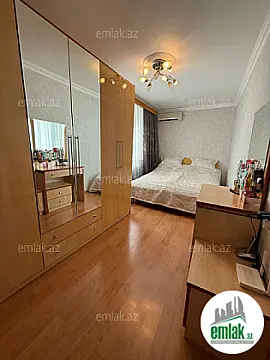 Satılır 2 otaqlı köhnə tikili 55 m²