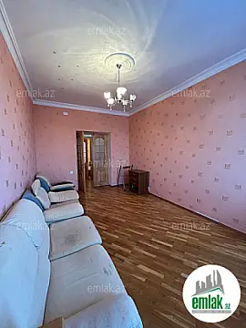 Satılır 3 otaqlı köhnə tikili 75 m²