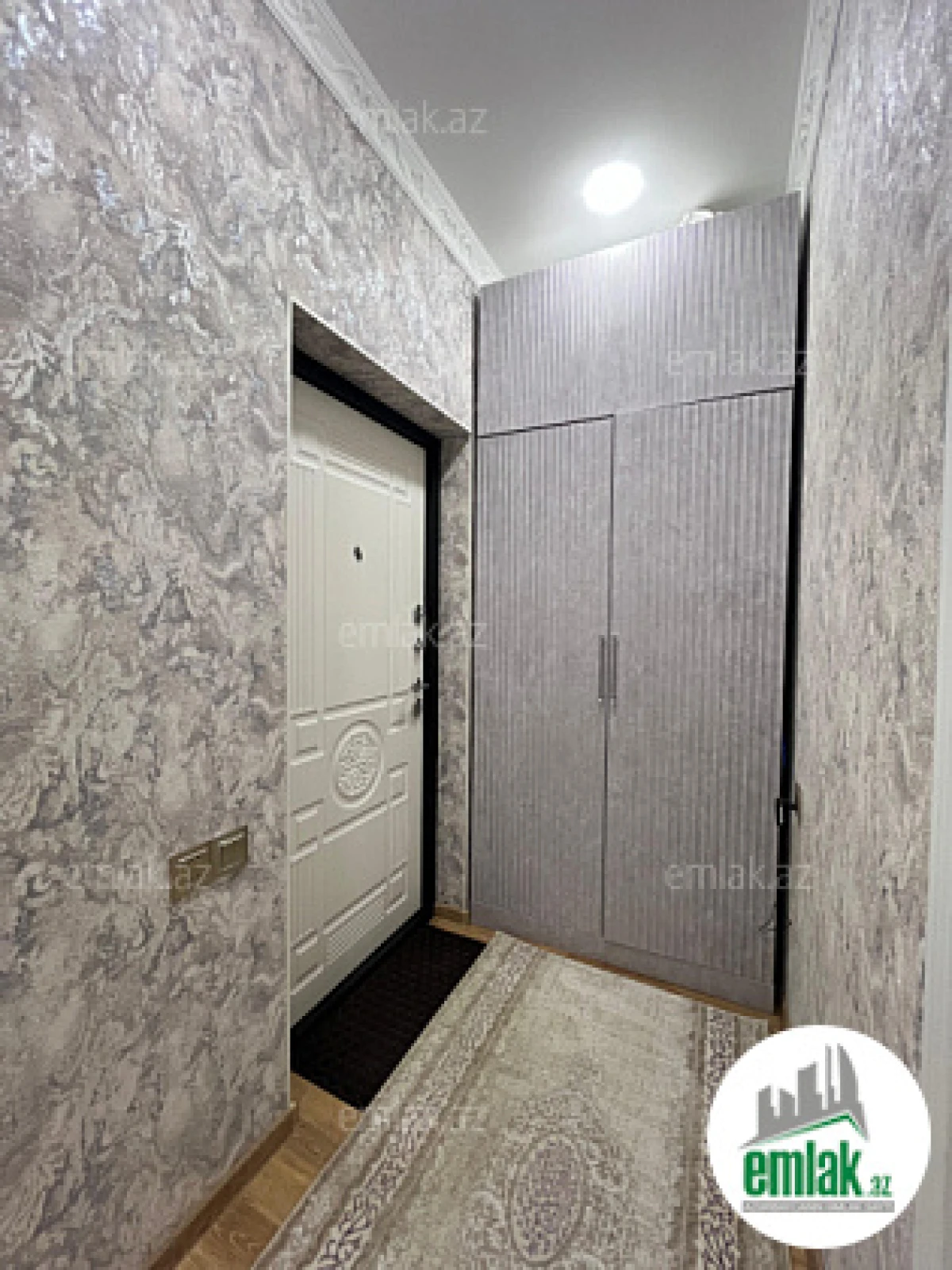 Satılır 2 otaqlı yeni tikili 65 m²