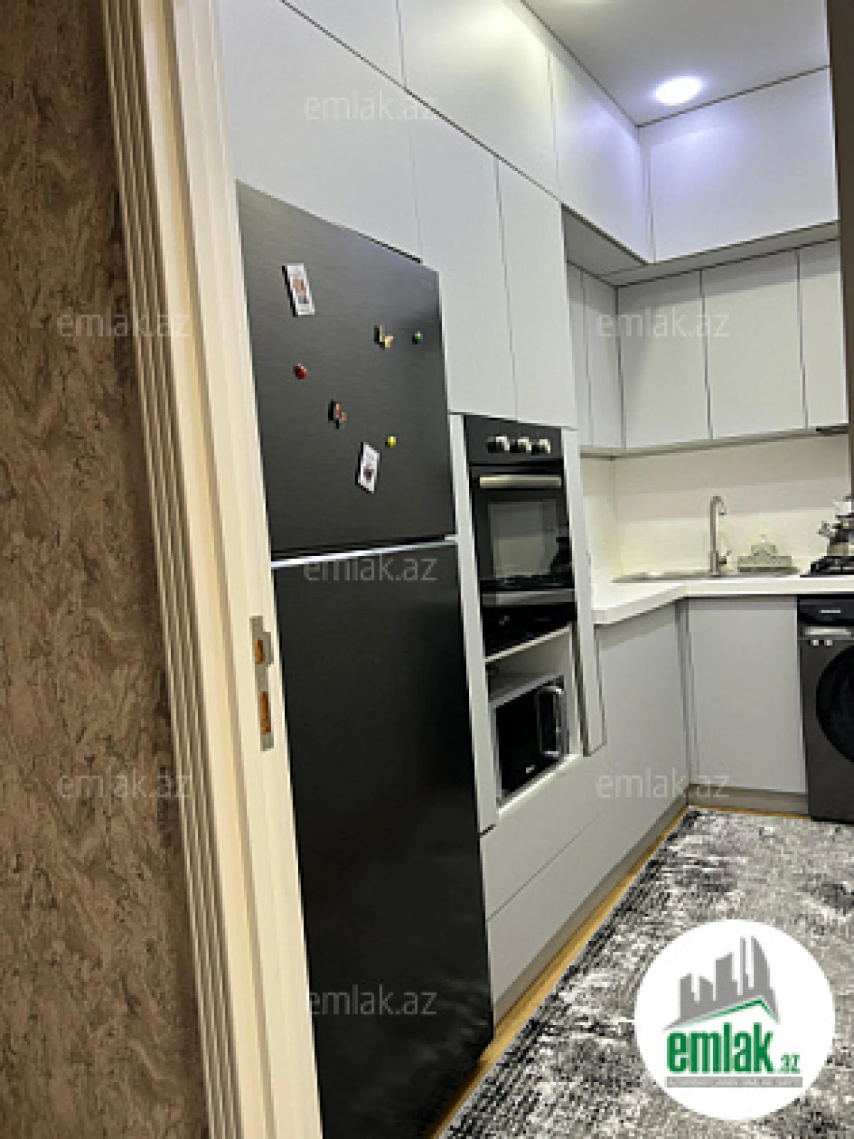 Satılır 2 otaqlı yeni tikili 65 m²