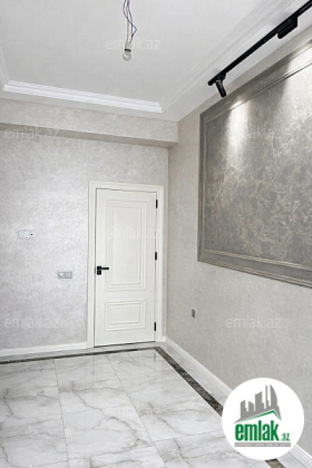 Satılır 3 otaqlı yeni tikili 105 m²