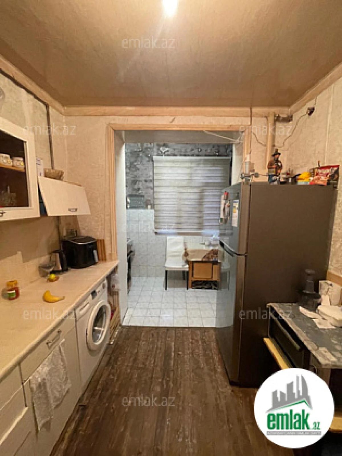 Satılır 4 otaqlı köhnə tikili 105 m²