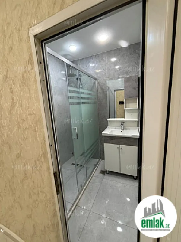 Satılır 2 otaqlı köhnə tikili 55 m²