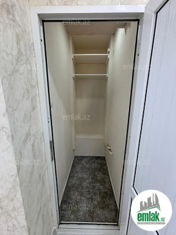 Satılır 2 otaqlı köhnə tikili 55 m²