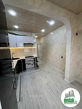 Satılır 2 otaqlı köhnə tikili 55 m²