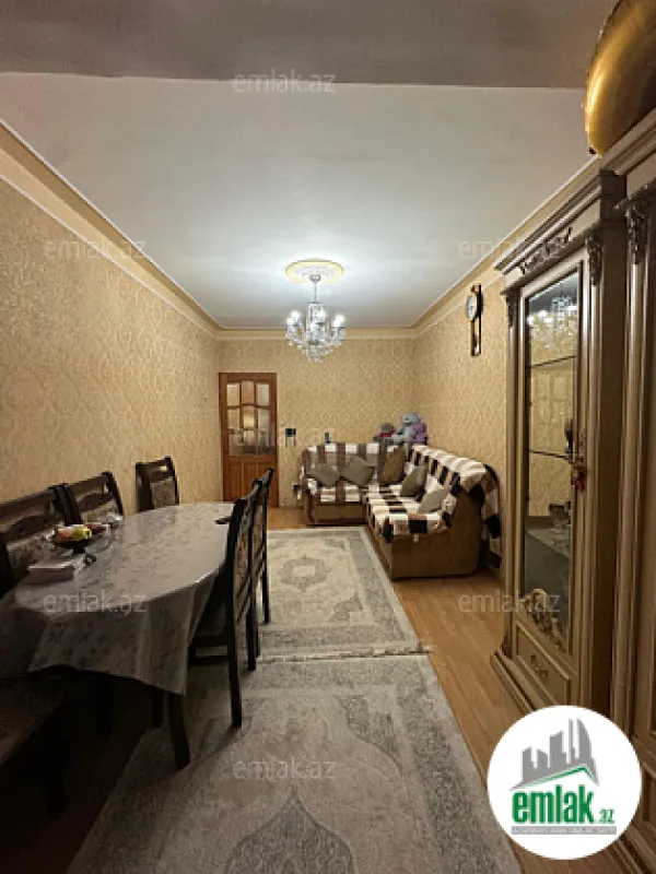 Satılır 2 otaqlı köhnə tikili 45 m²