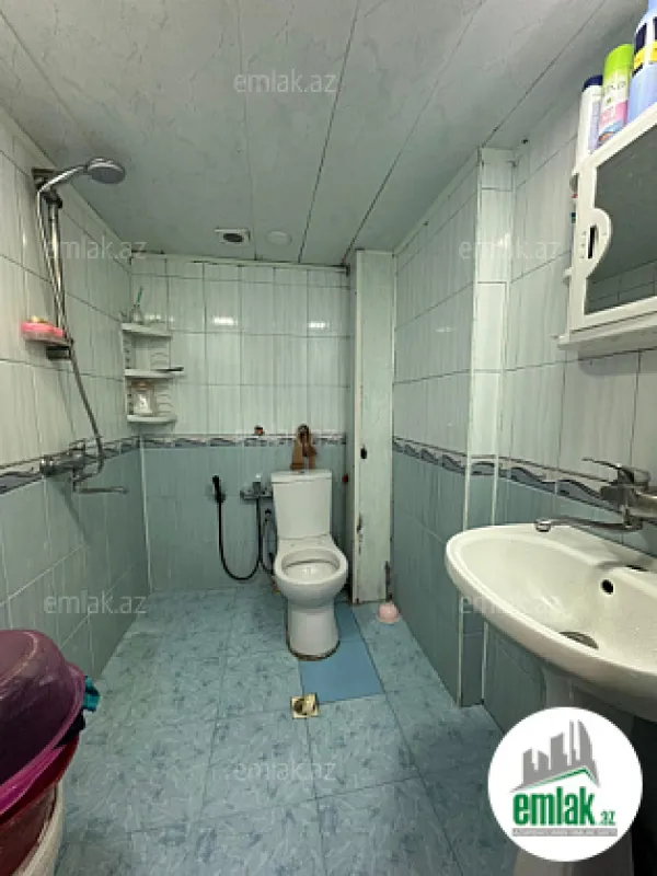 Satılır 2 otaqlı köhnə tikili 45 m²