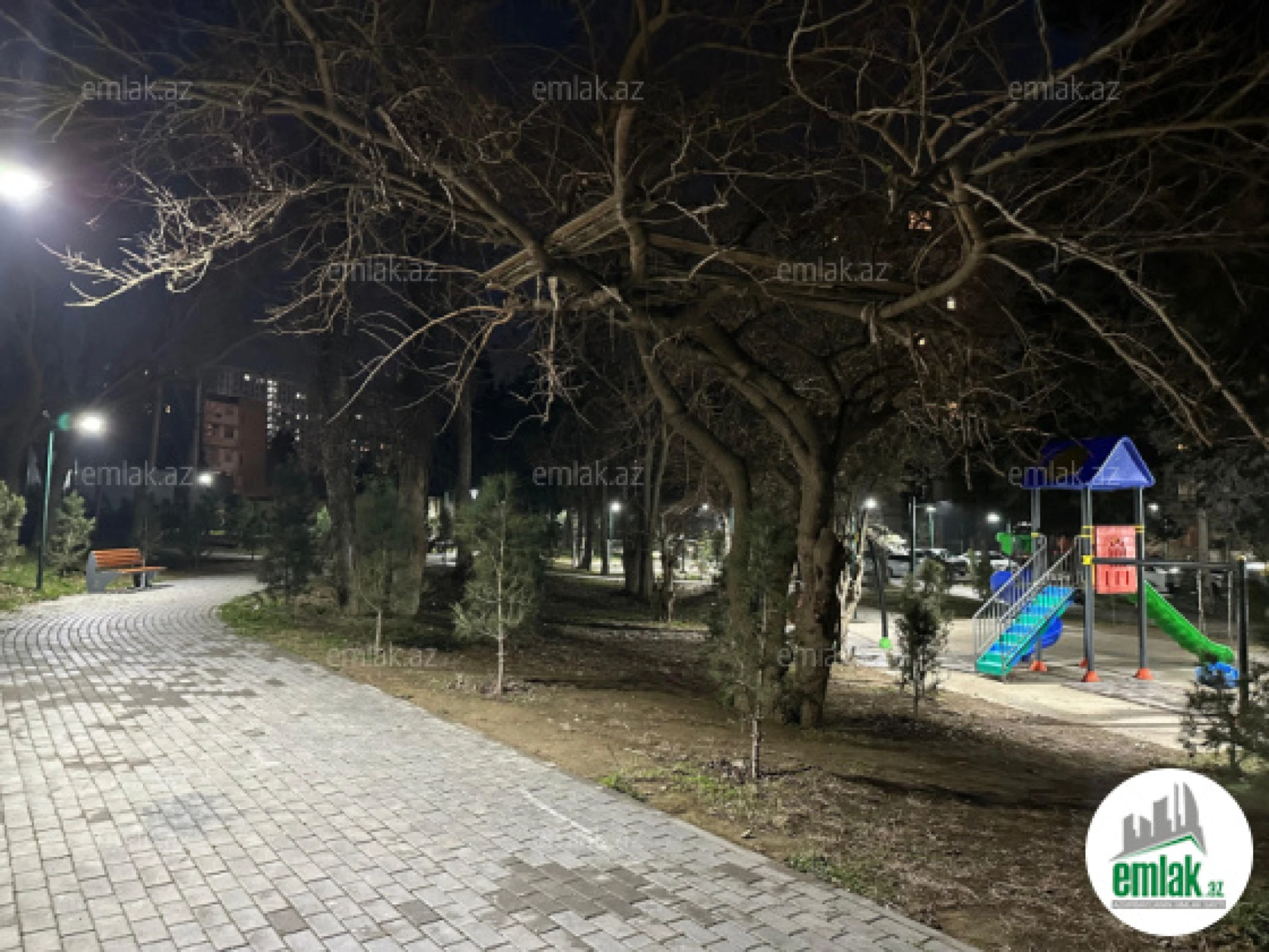 Satılır 2 otaqlı köhnə tikili 45 m²