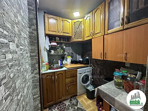 Satılır 2 otaqlı köhnə tikili 45 m²