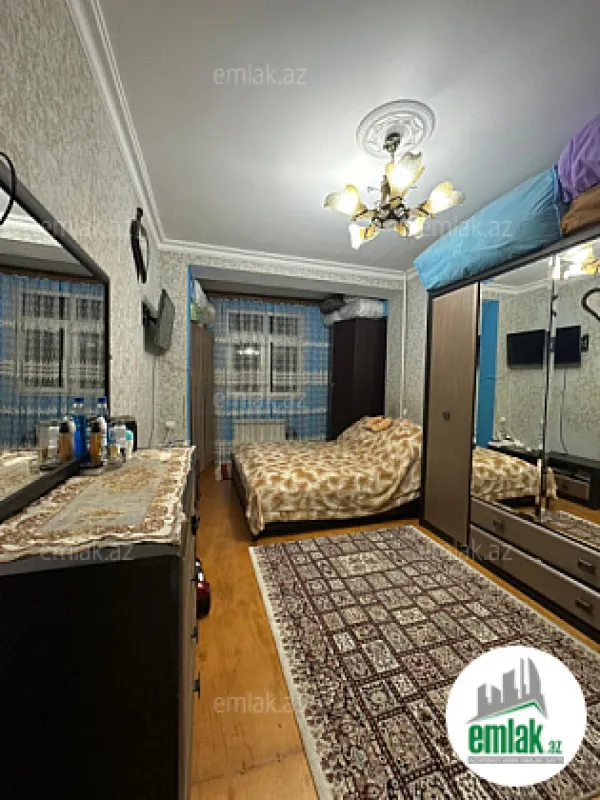 Satılır 2 otaqlı köhnə tikili 45 m²