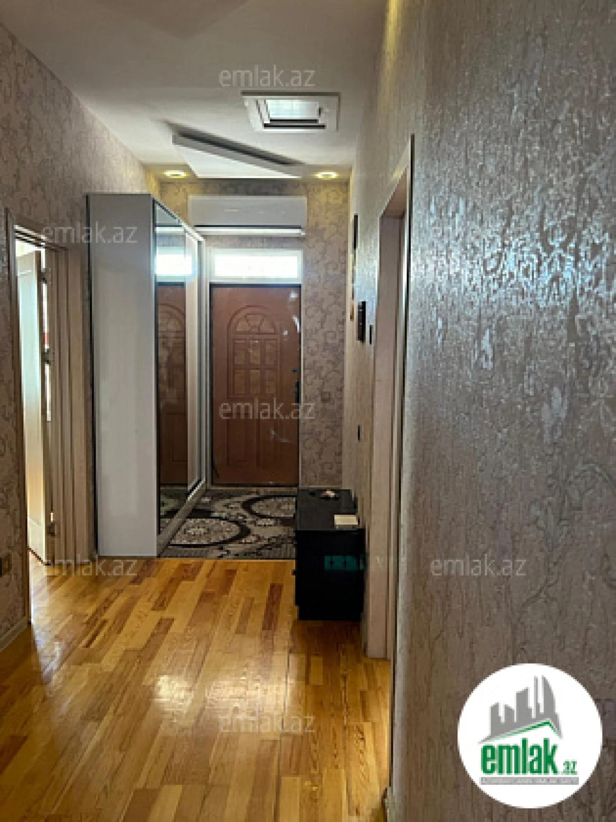 Satılır 4 otaqlı həyət evi 140 m²