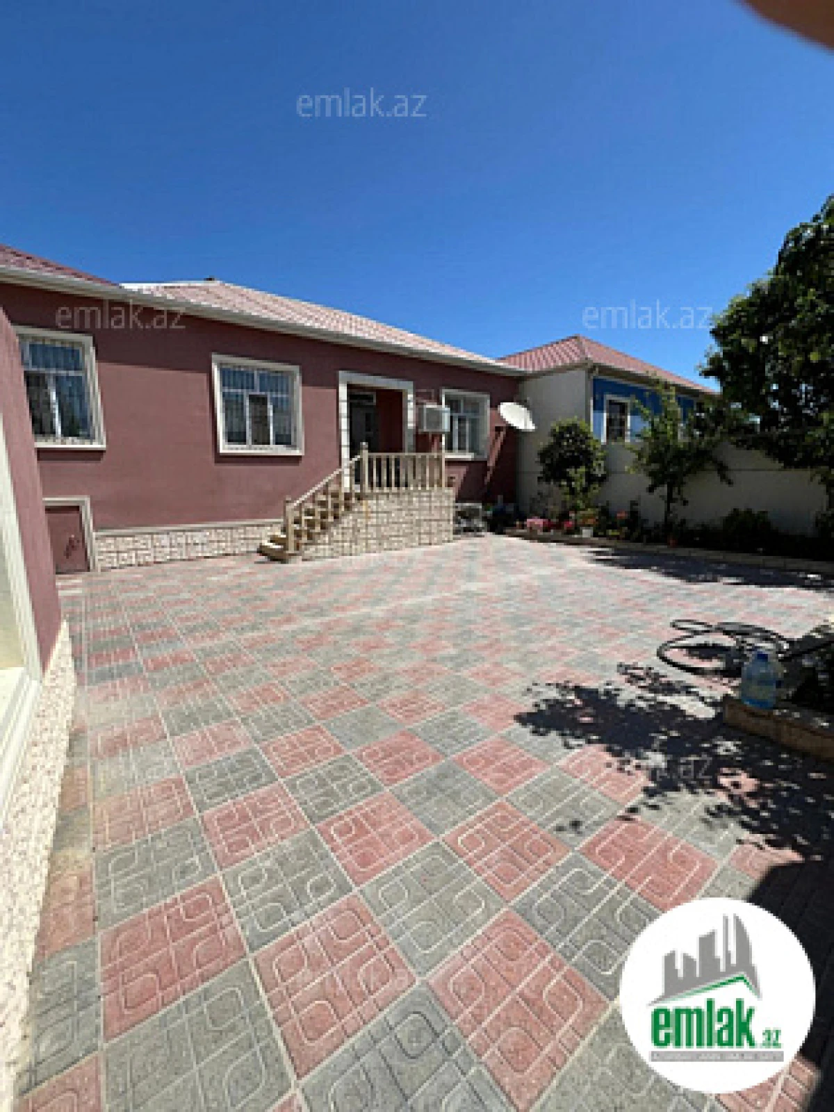 Satılır 4 otaqlı həyət evi 140 m²