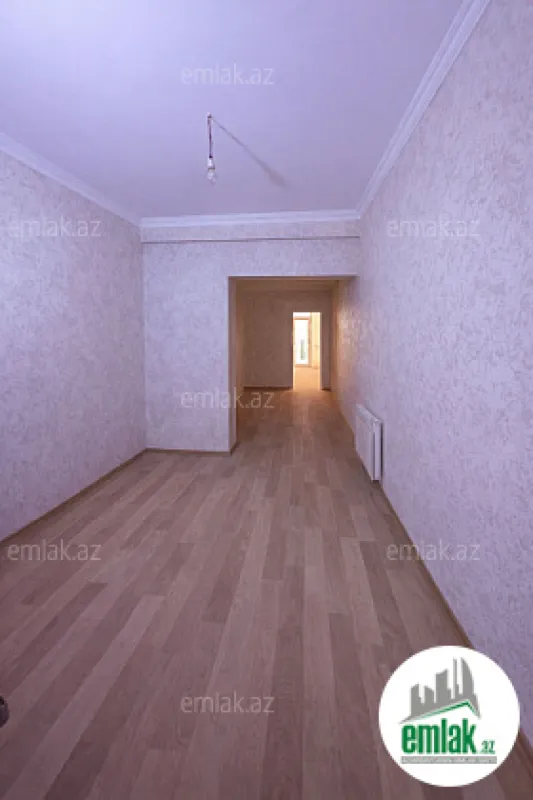 Satılır 3 otaqlı yeni tikili 130 m²