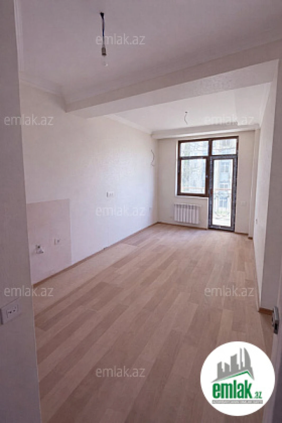 Satılır 3 otaqlı yeni tikili 130 m²