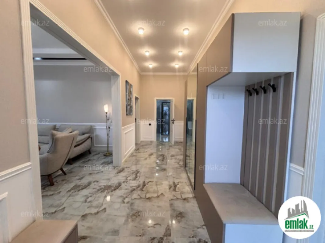 Satılır 4 otaqlı mənzil 150 m²