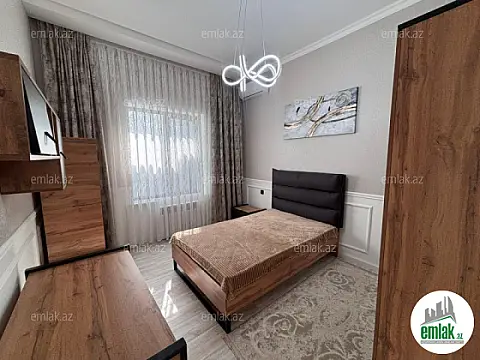Satılır 4 otaqlı mənzil 150 m²