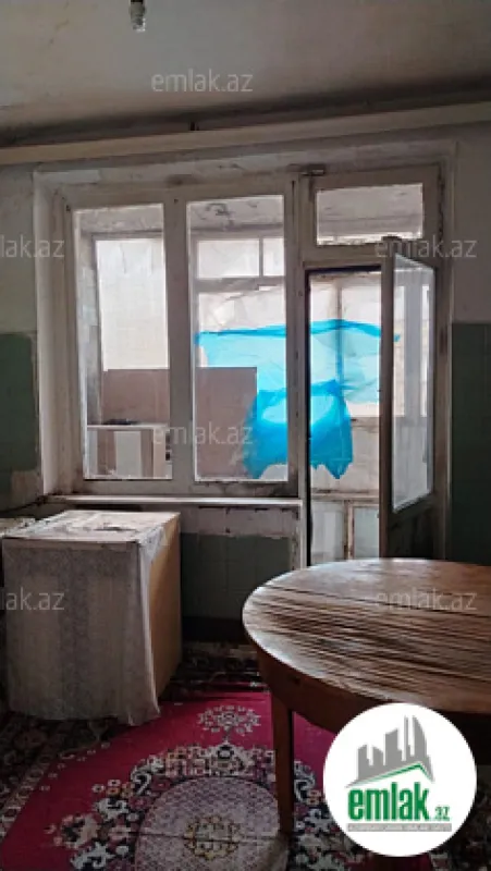 Satılır 3 otaqlı köhnə tikili 85 m²