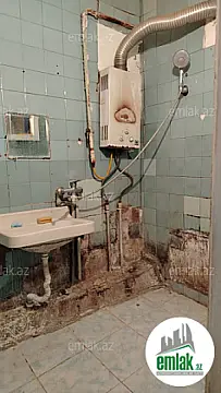 Satılır 3 otaqlı köhnə tikili 85 m²