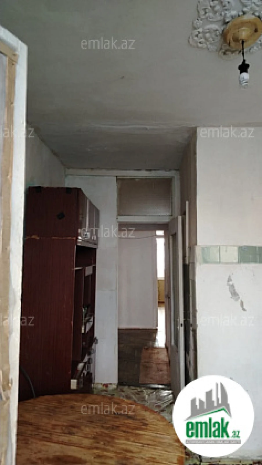 Satılır 3 otaqlı köhnə tikili 85 m²