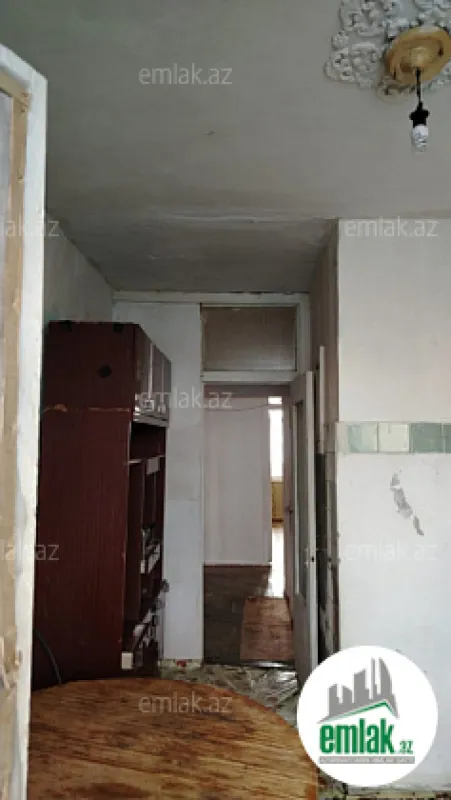 Satılır 3 otaqlı köhnə tikili 85 m²