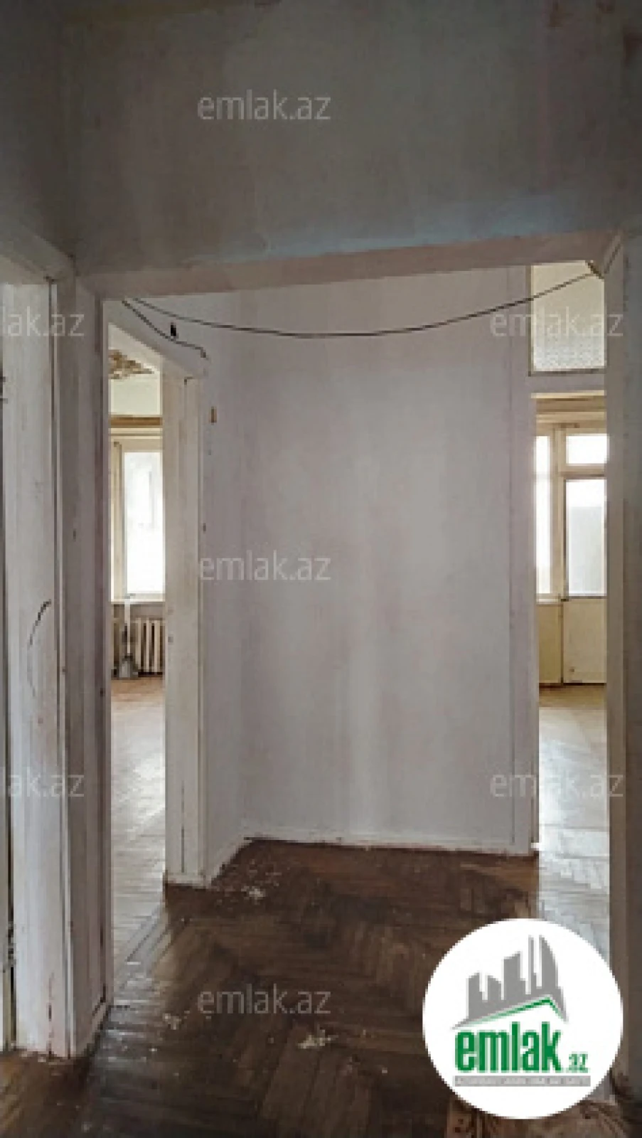 Satılır 3 otaqlı köhnə tikili 85 m²