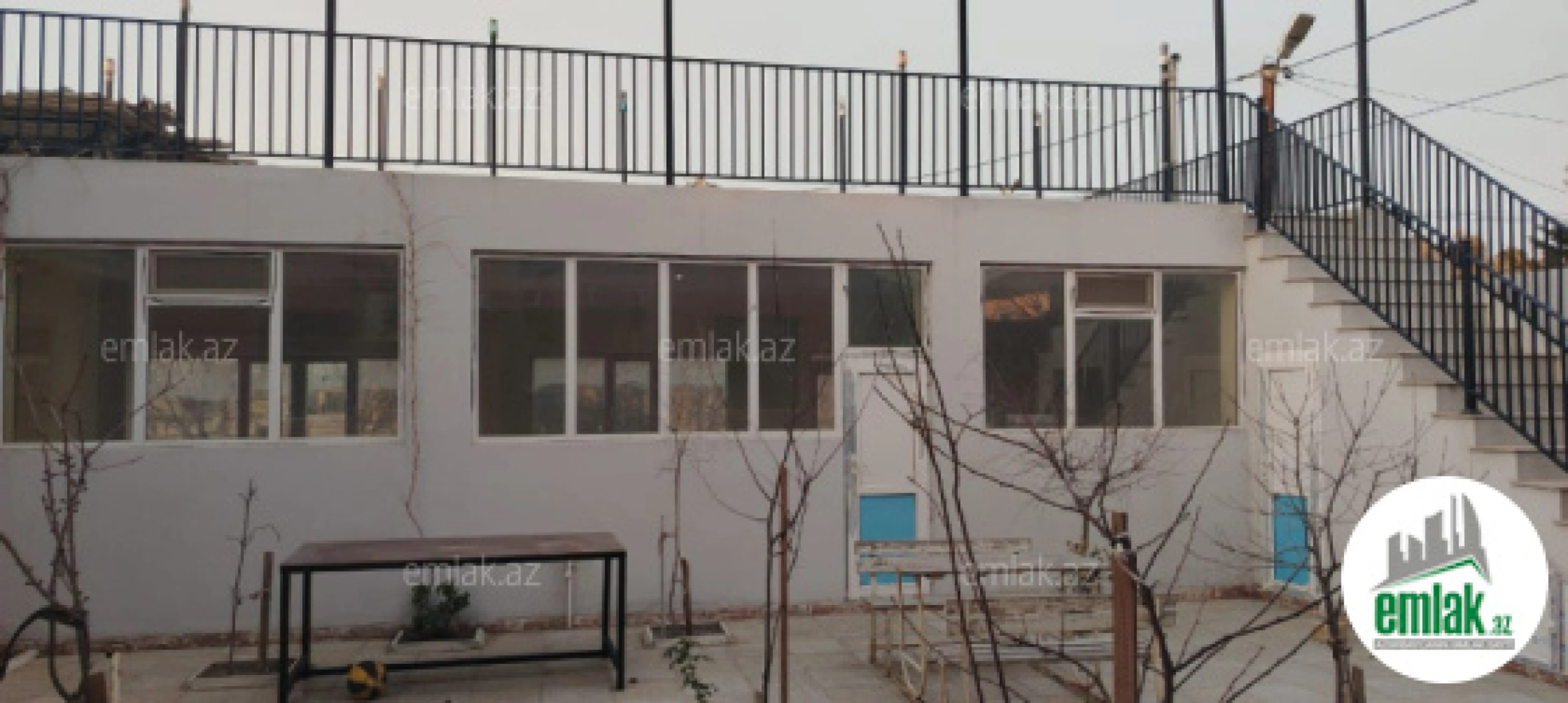Satılır 6 otaqlı həyət evi 195.2 m²