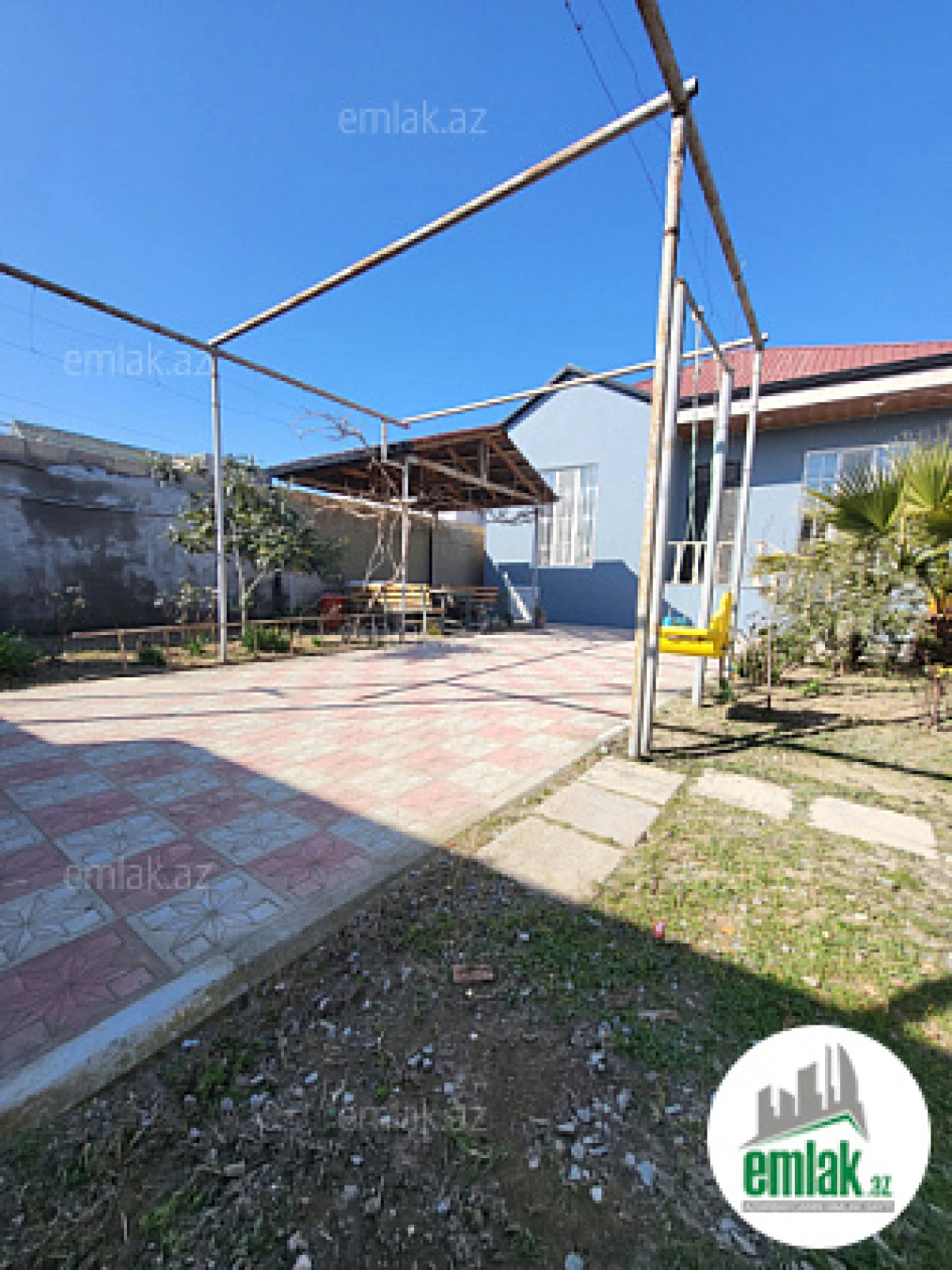 Satılır 3 otaqlı həyət evi 100 m²