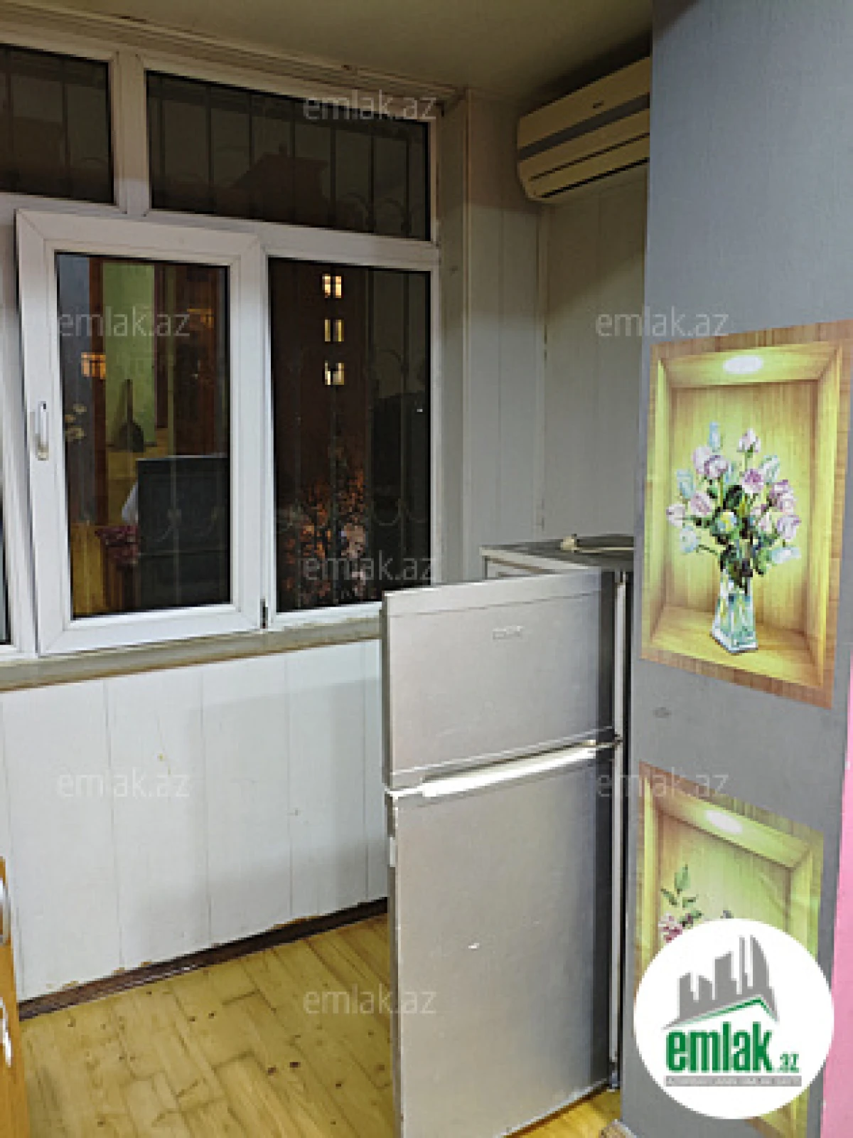 Satılır 2 otaqlı köhnə tikili 54 m²