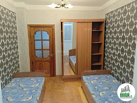 Satılır 2 otaqlı köhnə tikili 54 m²