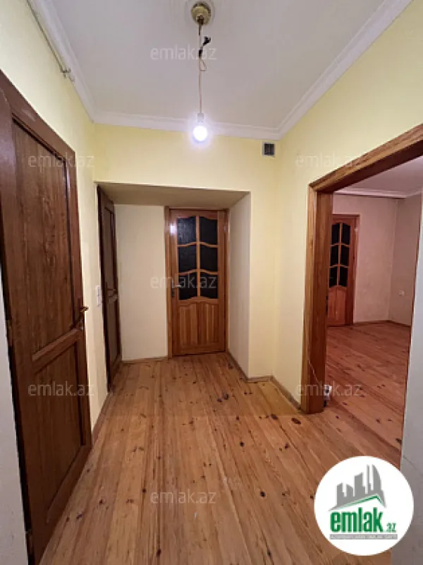 Satılır 2 otaqlı köhnə tikili 45 m²